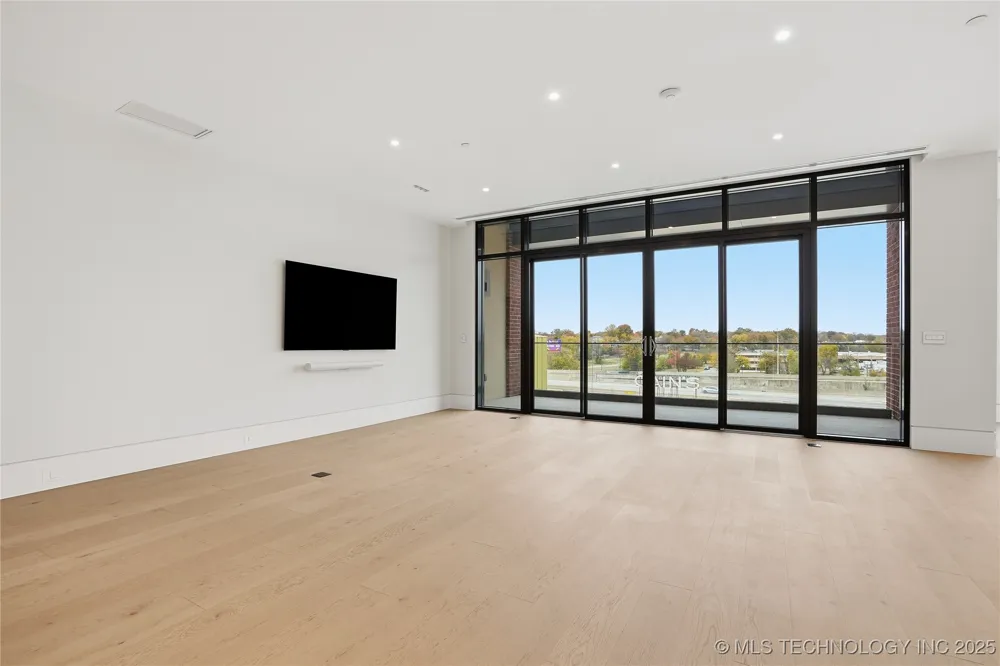 405 Main Street #6B Tulsa, OK 74103