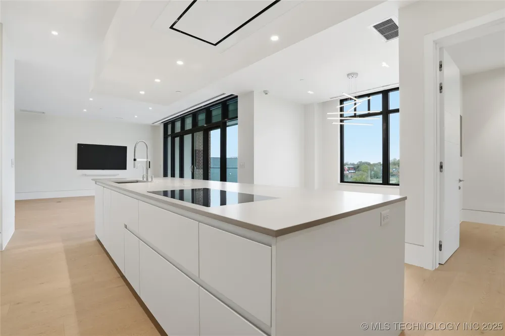 405 Main Street #6B Tulsa, OK 74103