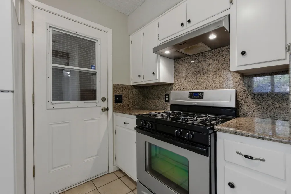5704 Cedardale Drive Austin, TX 78745
