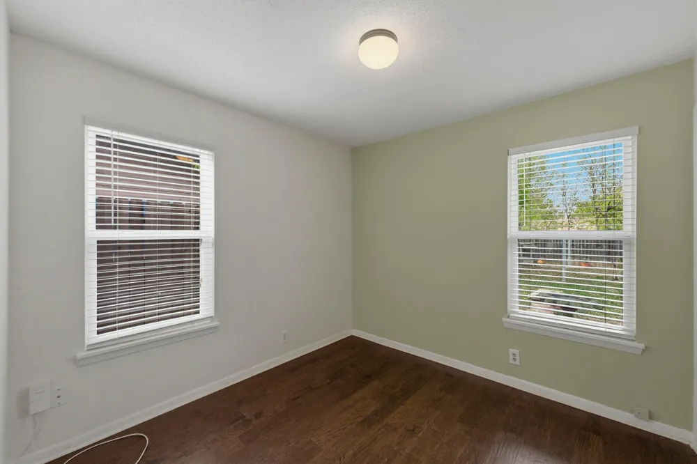 5704 Cedardale Drive Austin, TX 78745