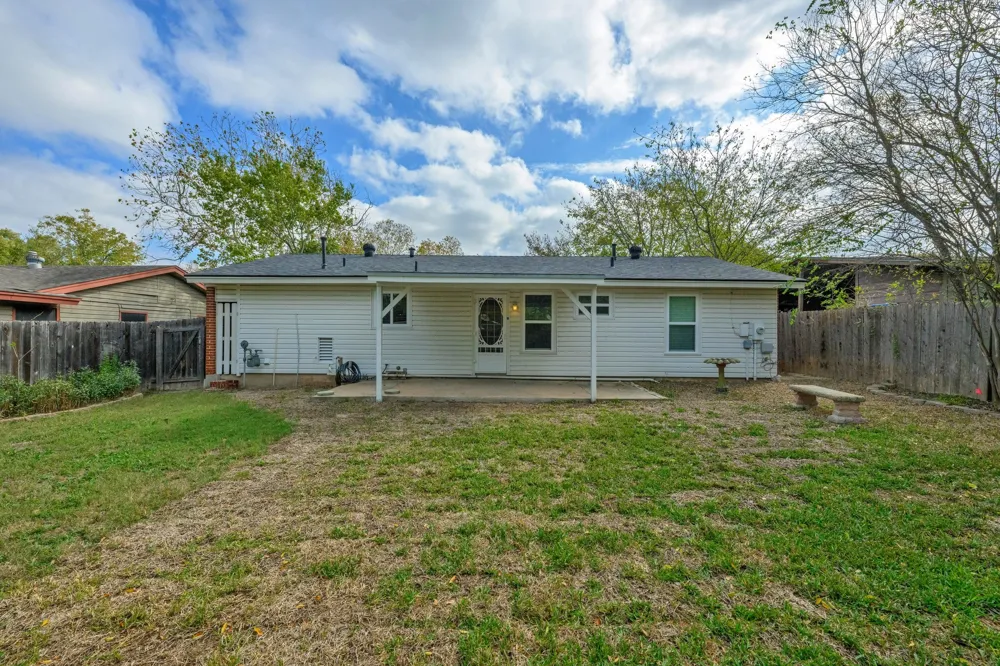 5704 Cedardale Drive Austin, TX 78745