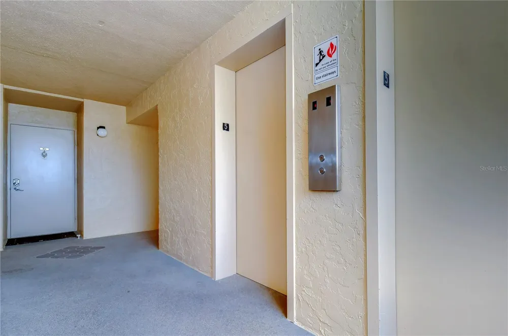 2616 COVE CAY DRIVE #506 Clearwater, FL 33760
