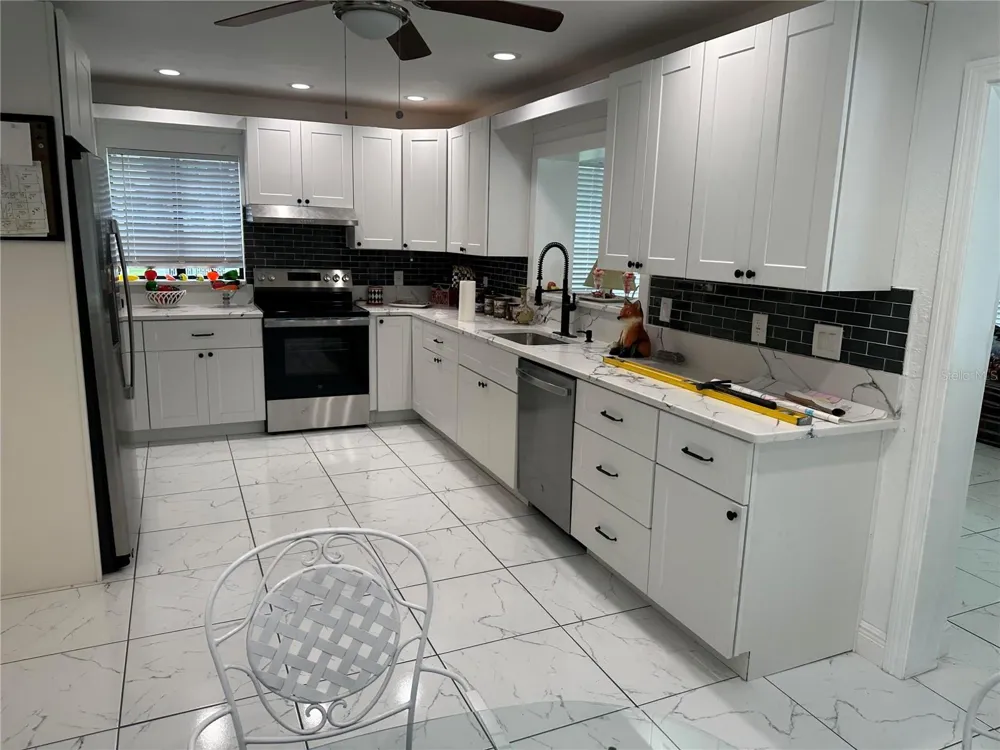 17067 NW GAINESVILLE ROAD Reddick, FL 32686