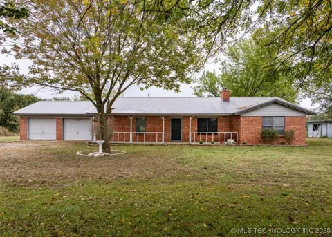 1977 Green Acres Drive
