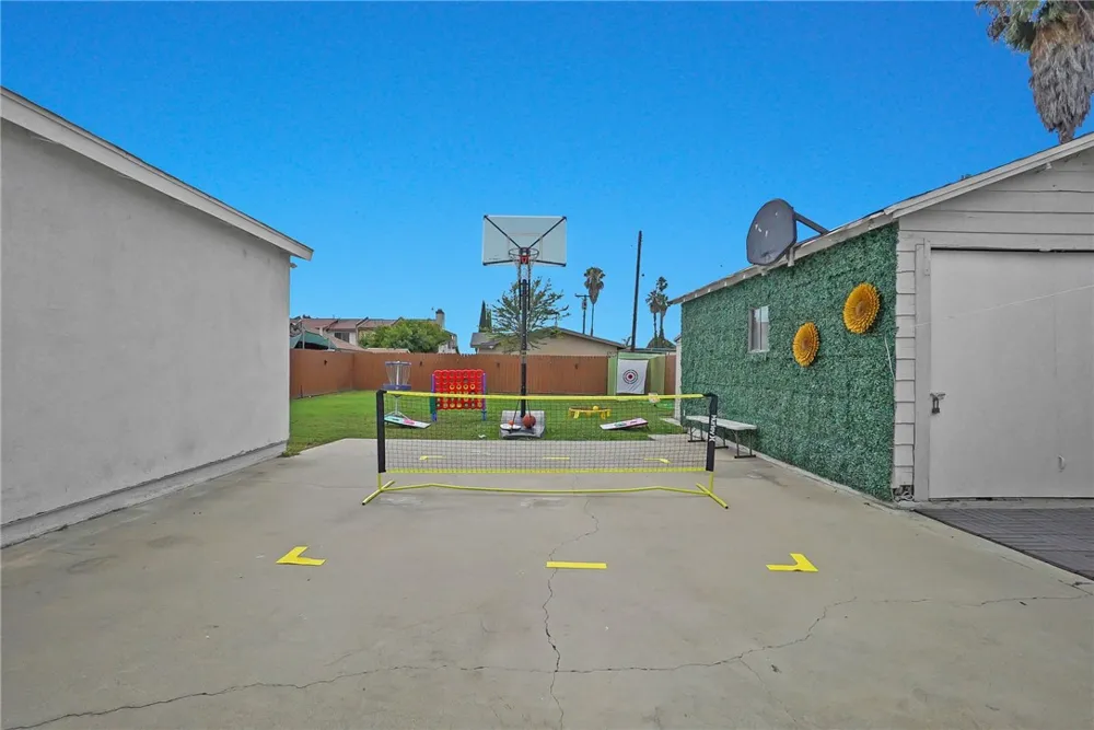 3541 Gibson Rd El Monte, CA 91731
