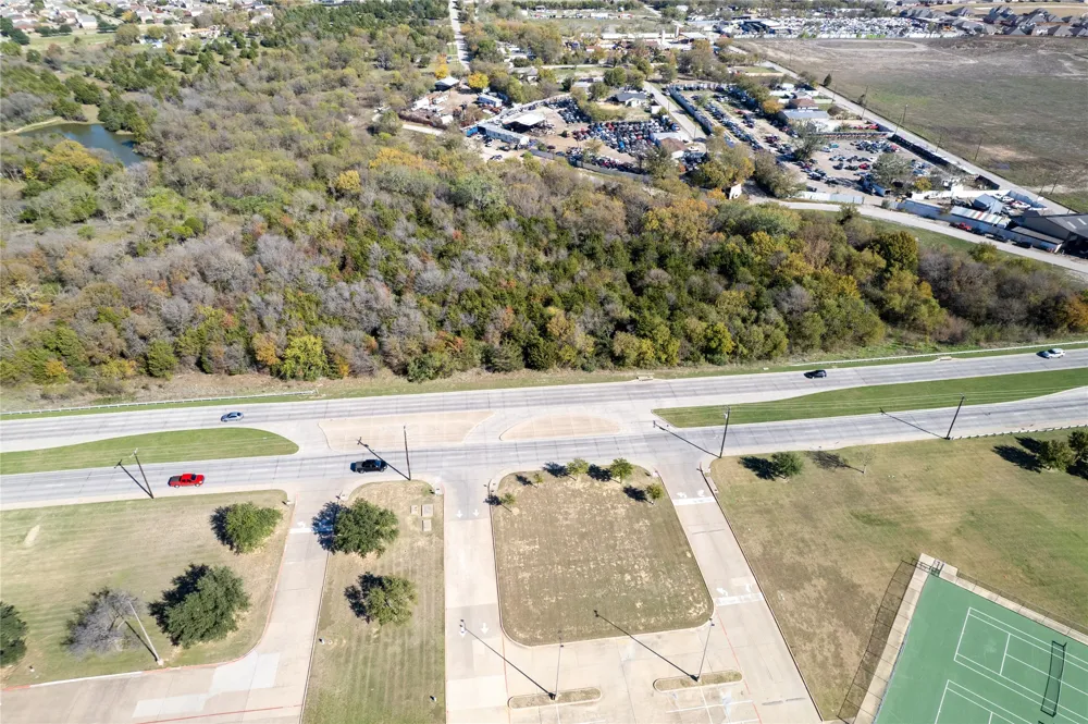 9999 Lawrence Drive Balch Springs, TX 75181
