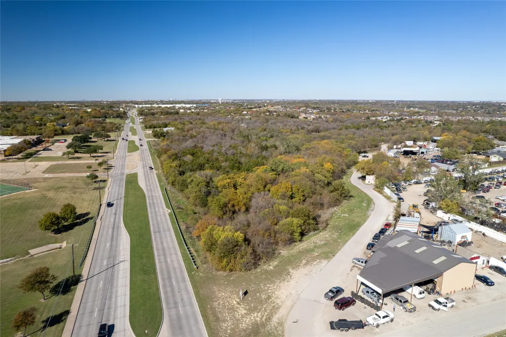 9999 Lawrence Drive Balch Springs, TX 75181