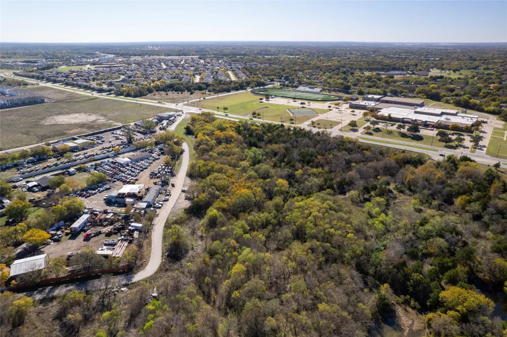 9999 Lawrence Drive Balch Springs, TX 75181