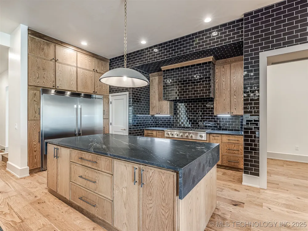 12125 Sunrise Ridge Loop Kingston, OK 73439