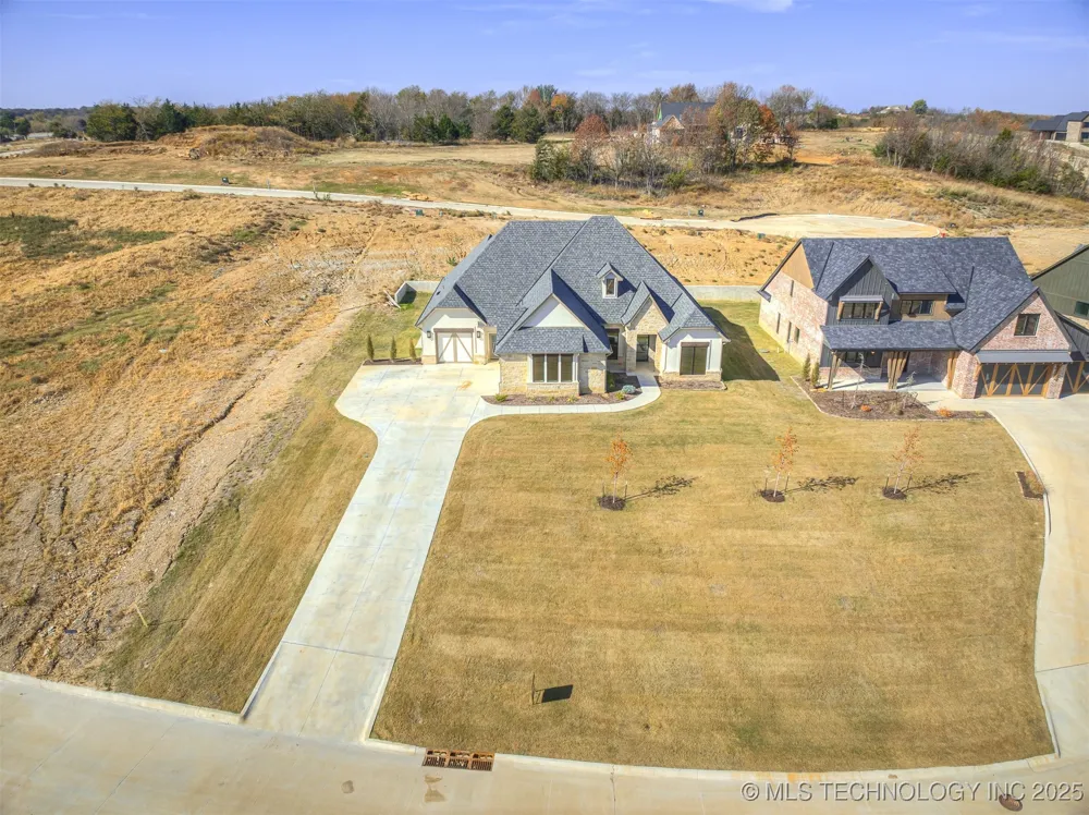 12125 Sunrise Ridge Loop Kingston, OK 73439