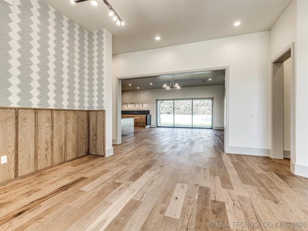 12125 Sunrise Ridge Loop Kingston, OK 73439