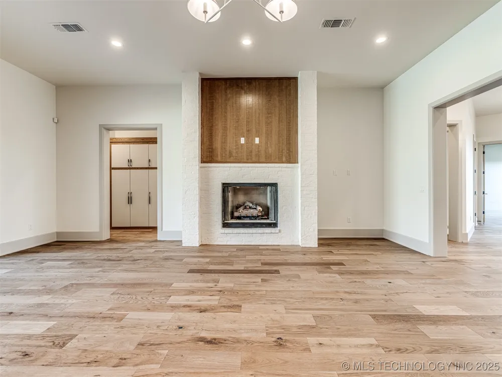 12125 Sunrise Ridge Loop Kingston, OK 73439