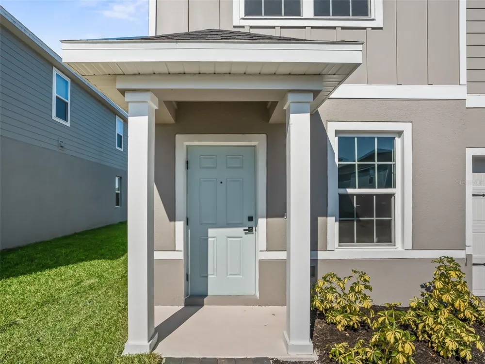 1205 PORT BLUE WAY Lady Lake, FL 32159