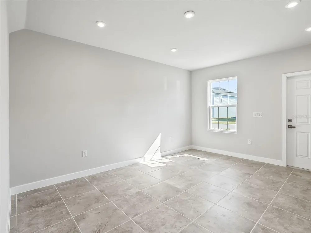 1205 PORT BLUE WAY Lady Lake, FL 32159