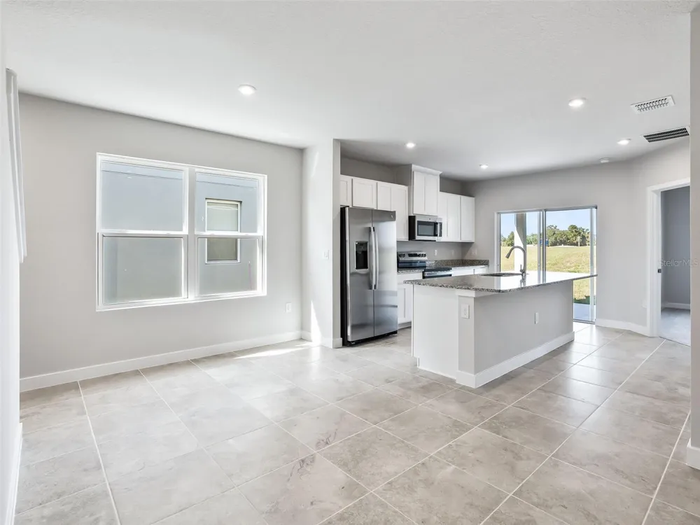 1205 PORT BLUE WAY Lady Lake, FL 32159