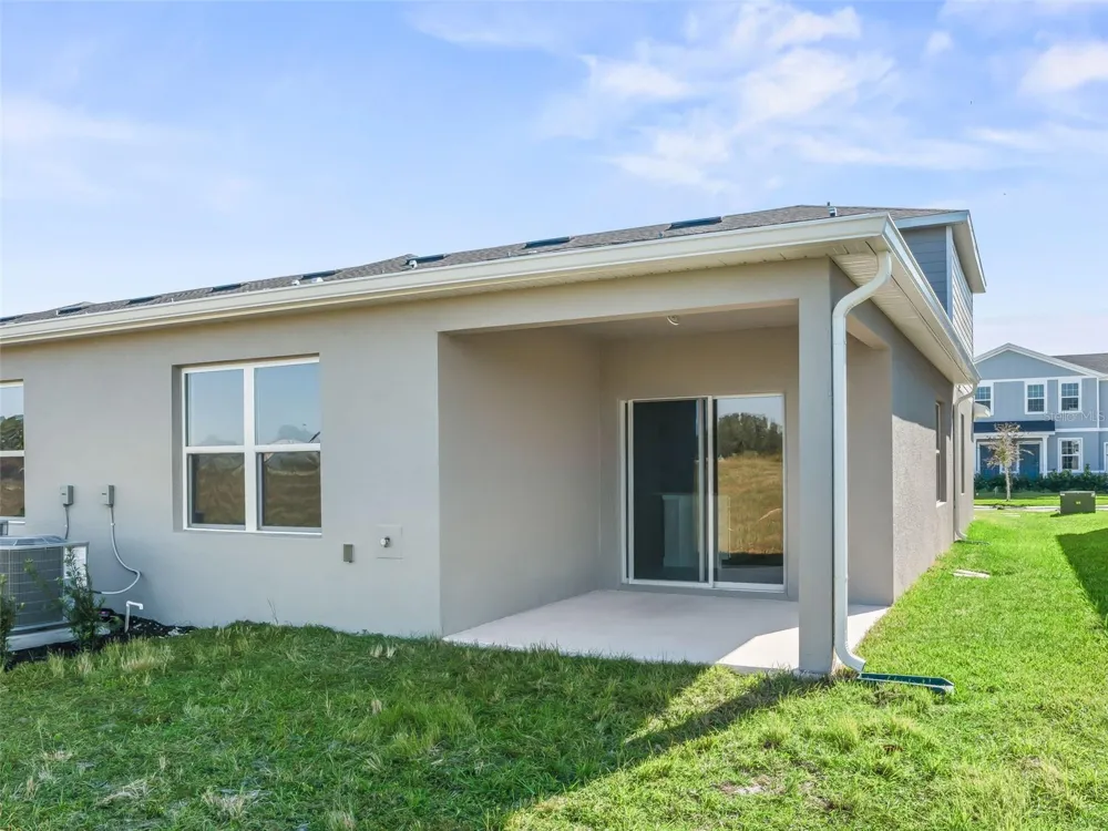 1205 PORT BLUE WAY Lady Lake, FL 32159
