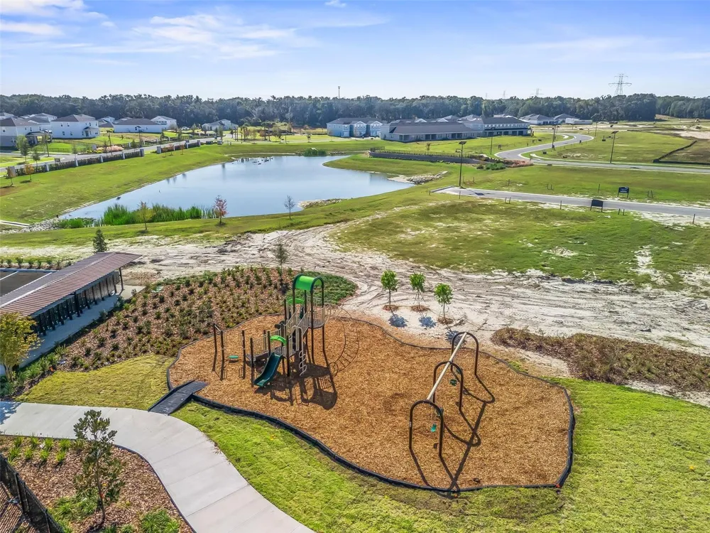 1205 PORT BLUE WAY Lady Lake, FL 32159