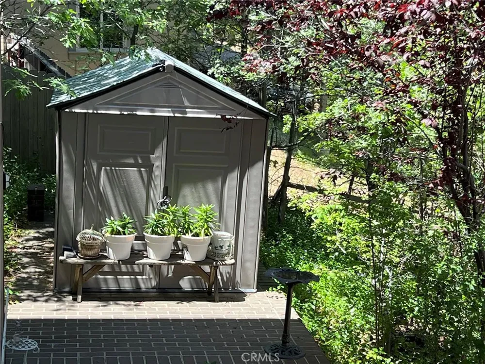 27874 Matterhorn Drive Lake Arrowhead, CA 92352