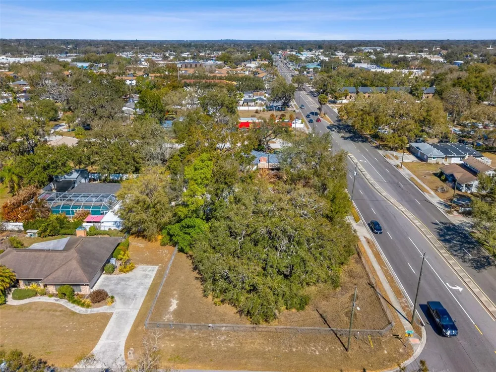 702 WESTWOOD DRIVE Brandon, FL 33511