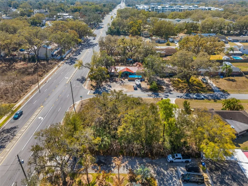 702 WESTWOOD DRIVE Brandon, FL 33511