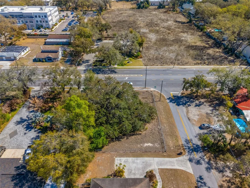 702 WESTWOOD DRIVE Brandon, FL 33511