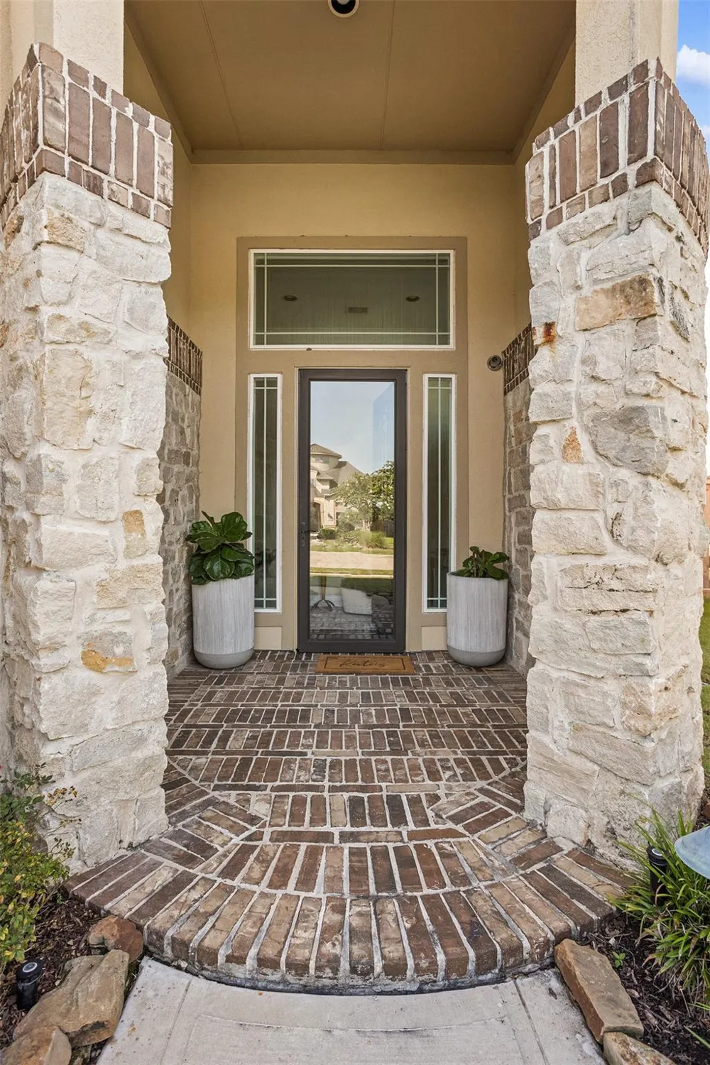 3427 Limestone Sky Court Houston, TX 77059