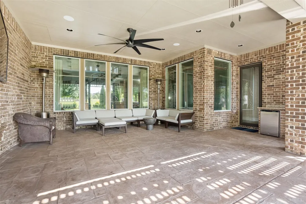 3427 Limestone Sky Court Houston, TX 77059