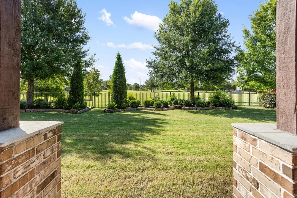 3427 Limestone Sky Court Houston, TX 77059