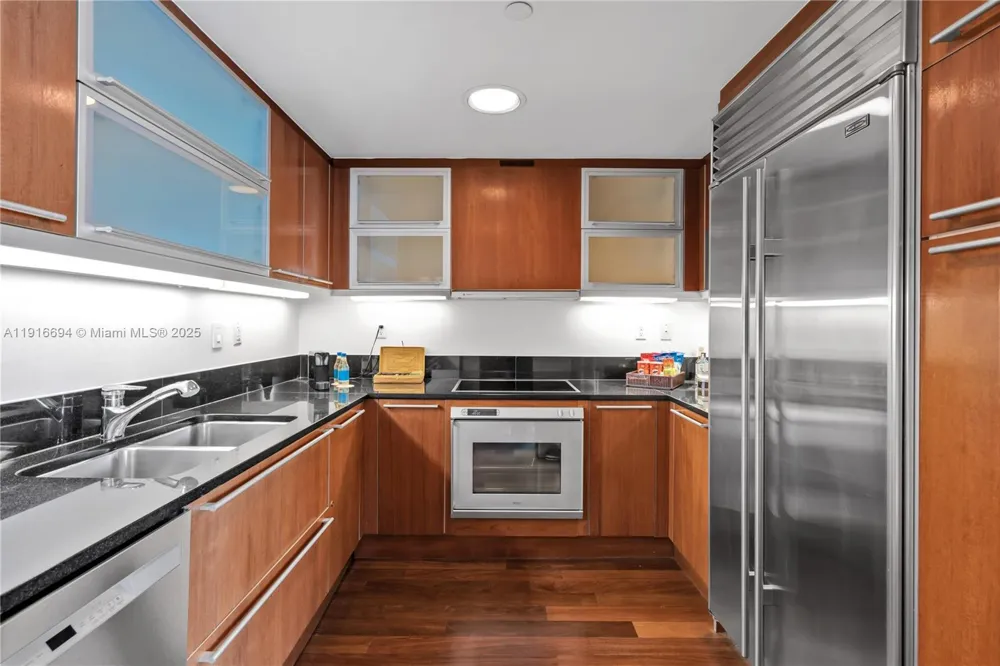 101 20th St #2504 Miami Beach, FL 33139