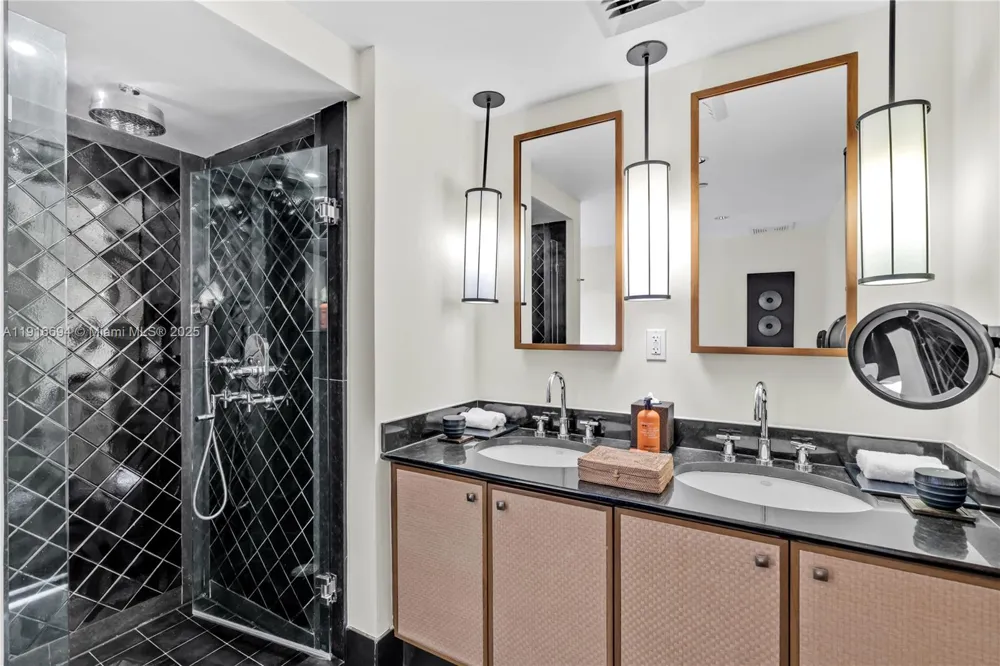 101 20th St #2504 Miami Beach, FL 33139