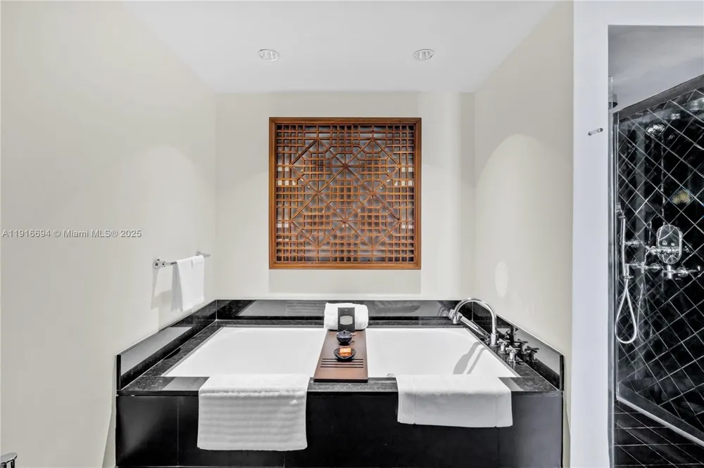 101 20th St #2504 Miami Beach, FL 33139