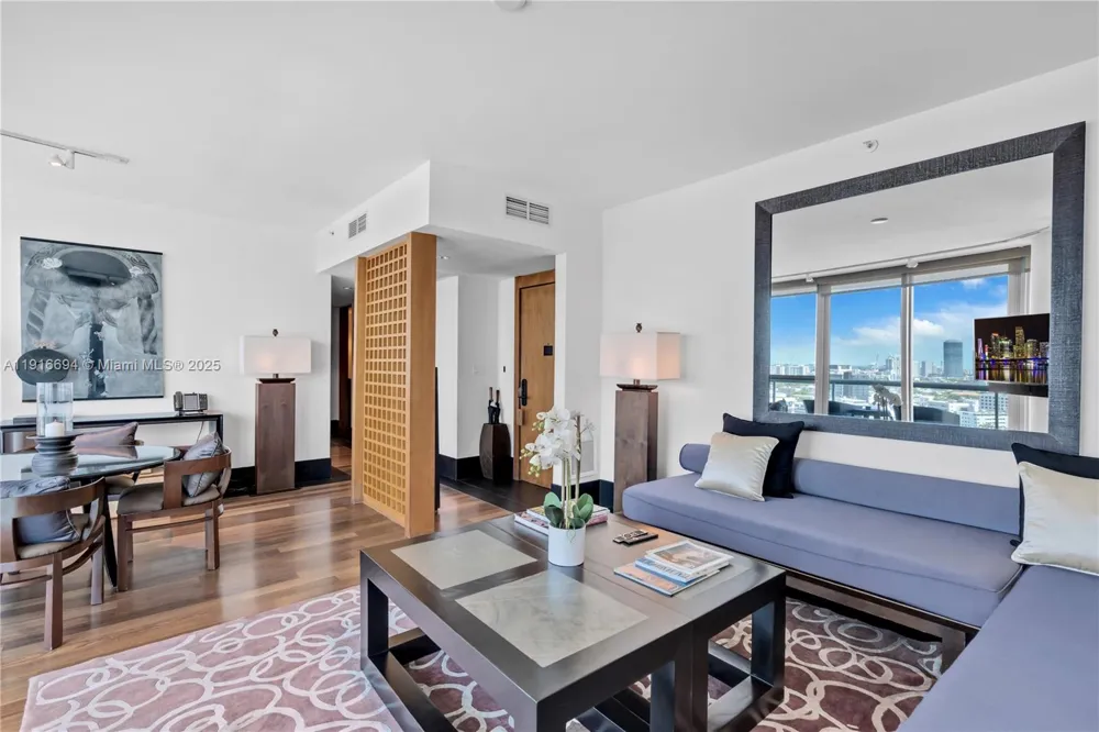 101 20th St #2504 Miami Beach, FL 33139