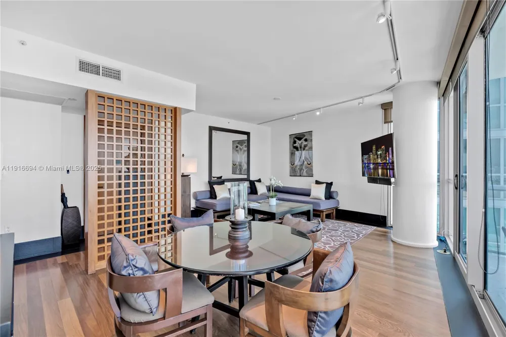 101 20th St #2504 Miami Beach, FL 33139
