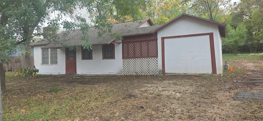 105 E Walnut Drive Austin, TX 78753