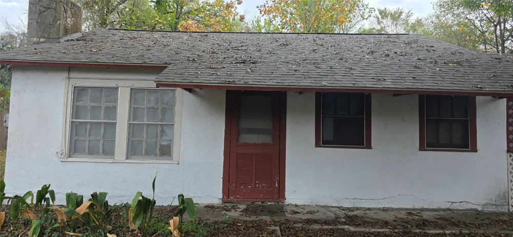 105 E Walnut Drive Austin, TX 78753