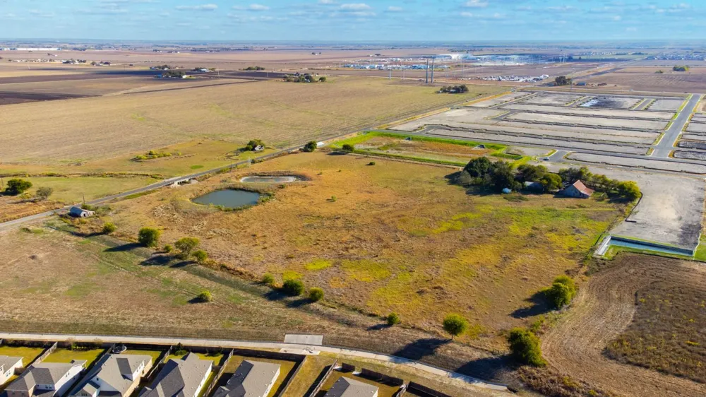 2120 County Road 132 Road Hutto, TX 78634