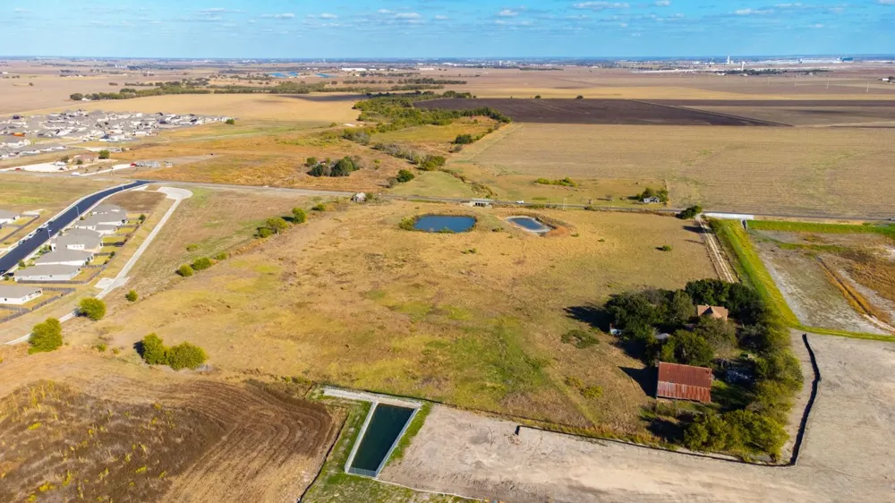 2120 County Road 132 Road Hutto, TX 78634