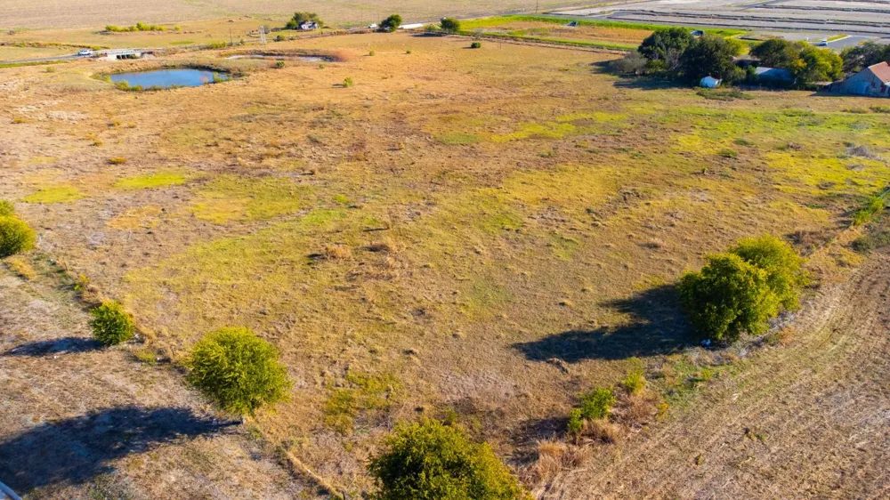 2120 County Road 132 Road Hutto, TX 78634