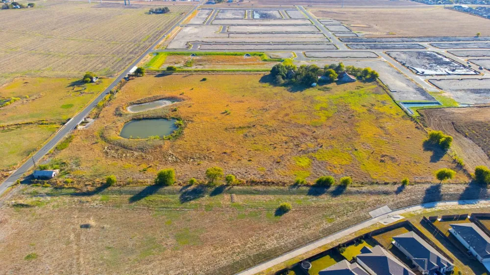 2120 County Road 132 Road Hutto, TX 78634