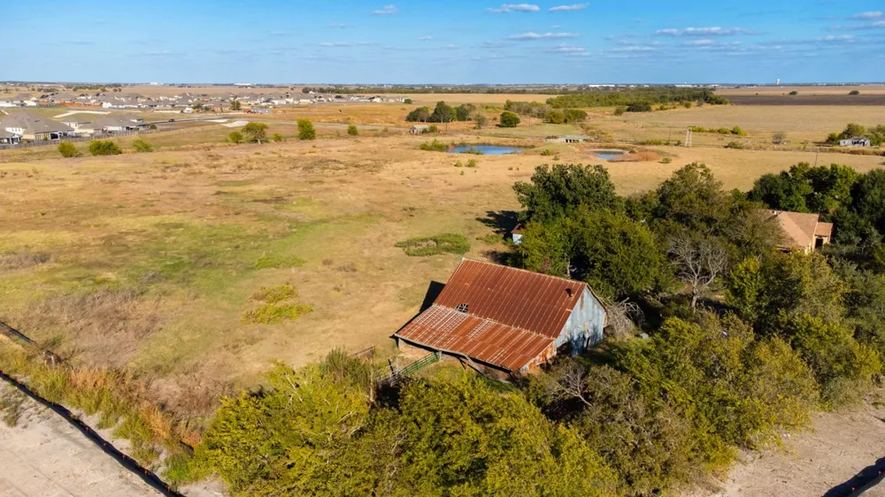 2120 County Road 132 Road Hutto, TX 78634