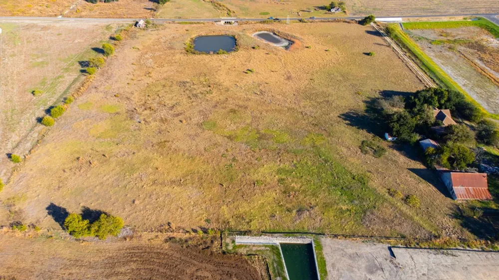 2120 County Road 132 Road Hutto, TX 78634