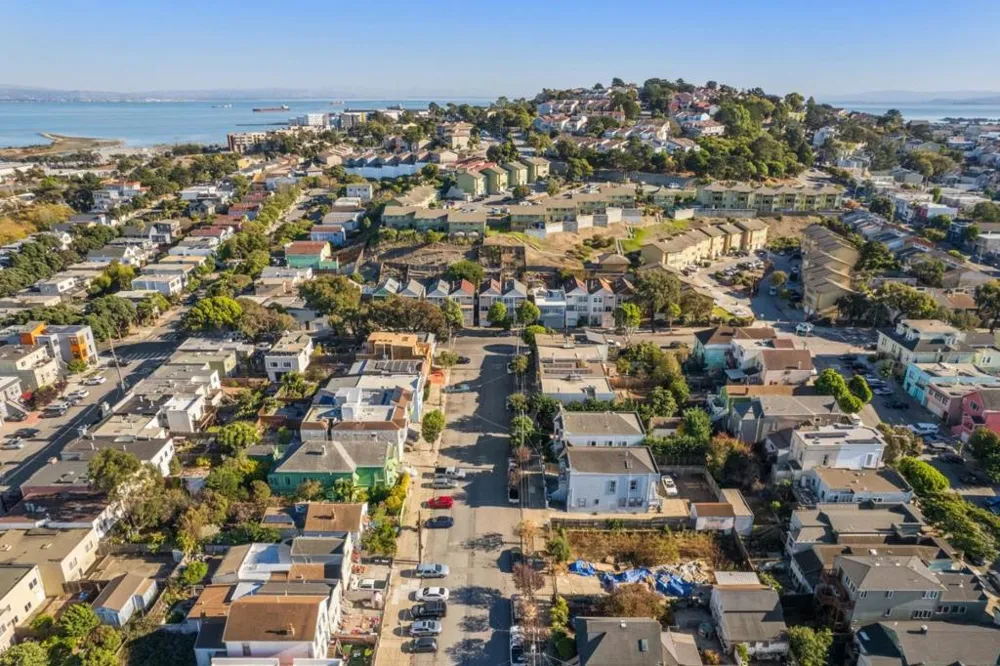 1531 Jerrold Avenue San Francisco, CA 94124