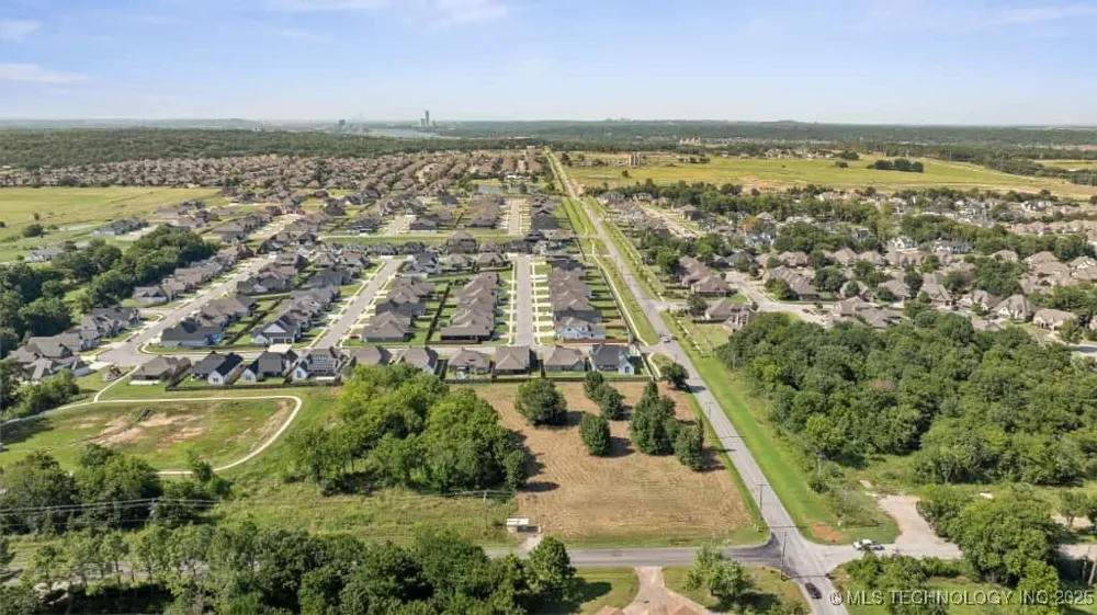 141st Avenue SE Bixby, OK 74008