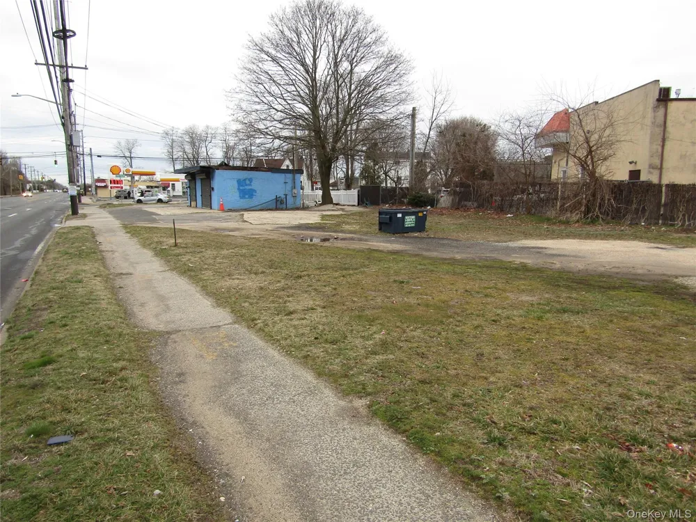 1258 Straight Path West Babylon, NY 11704