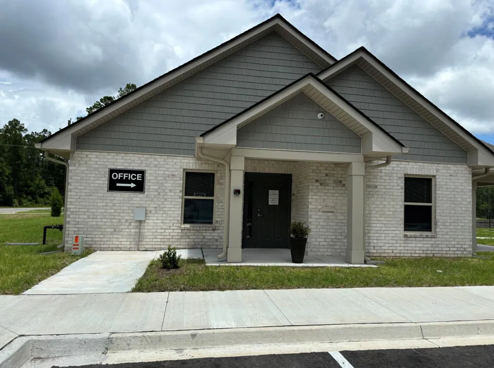 800 Winding Rd Kingsland, GA 31548