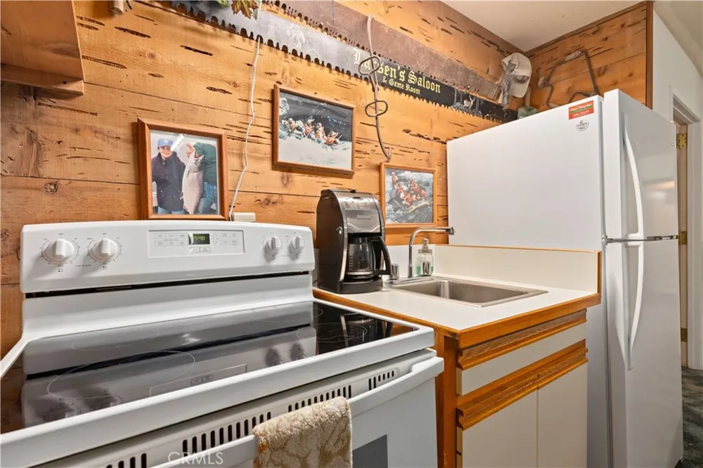 340 Fritch Road Lakeport, CA 95453