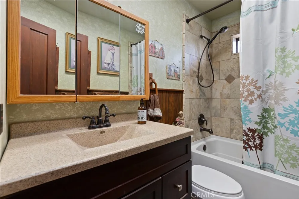 340 Fritch Road Lakeport, CA 95453