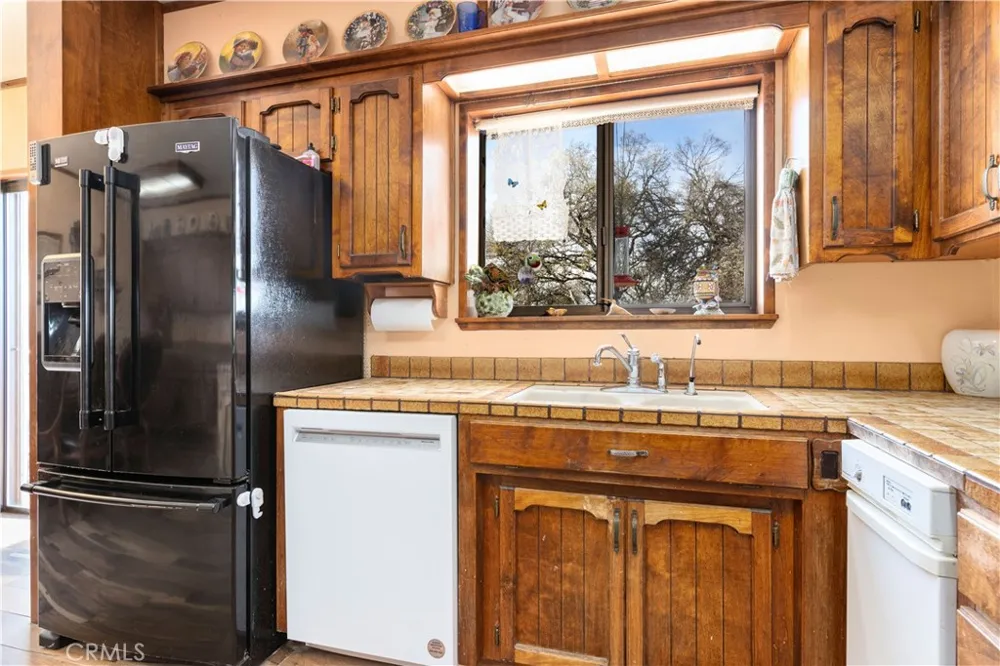 340 Fritch Road Lakeport, CA 95453