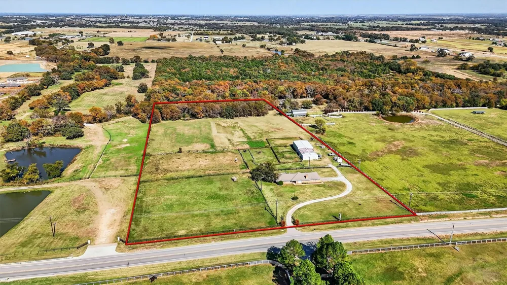 1937 Spring Hill Road Aubrey, TX 76227