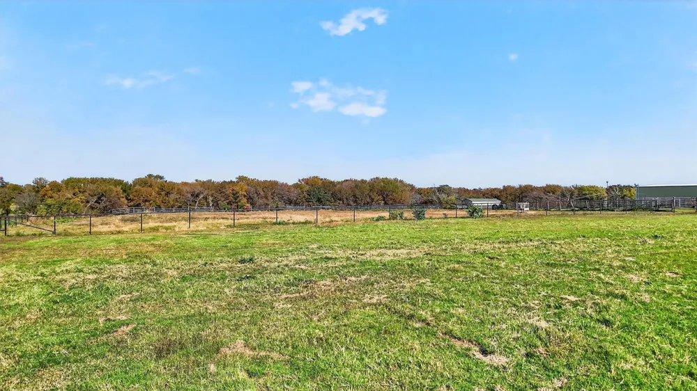 1937 Spring Hill Road Aubrey, TX 76227